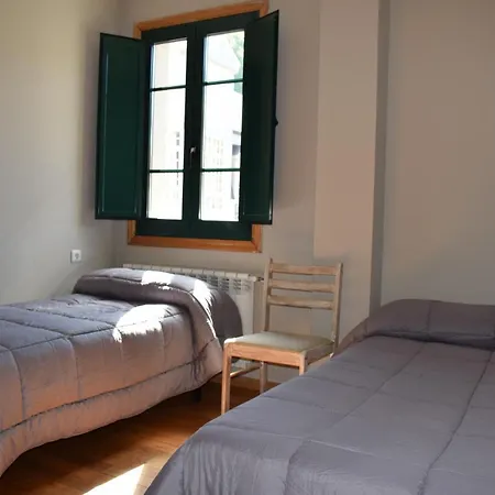 Hostel Tras Do Convento Samos